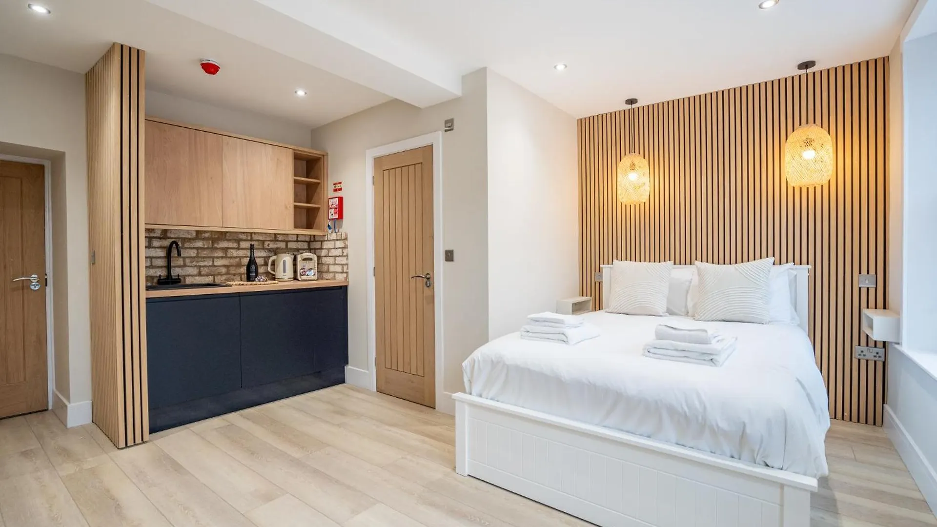 Paradise Apartments York