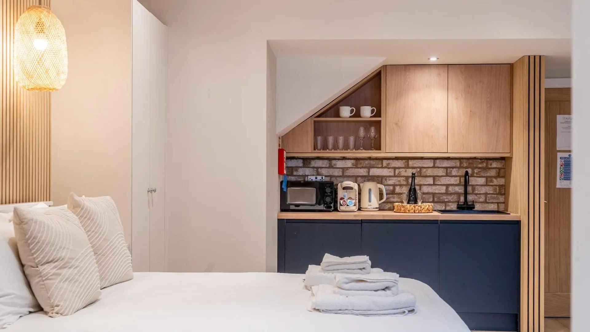 Paradise Apartments York