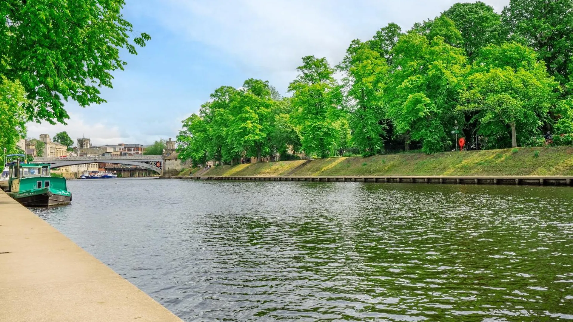 Paradise Apartments York